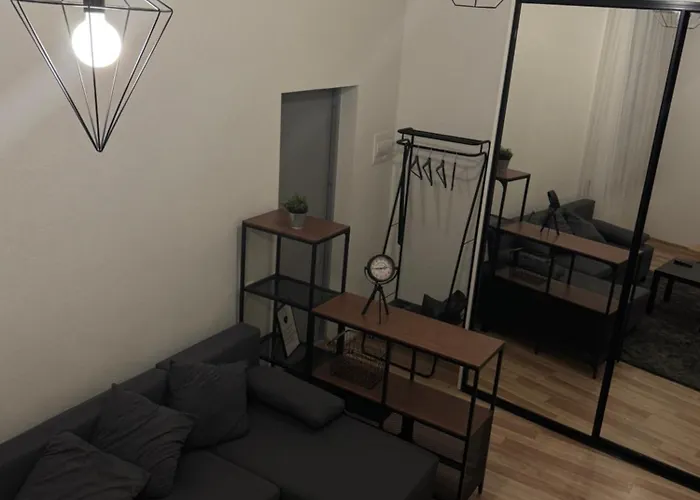 Loft 22 In Center Dzīvoklis