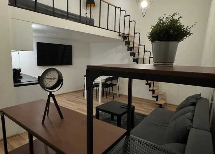 Loft 22 In Center Dzīvoklis